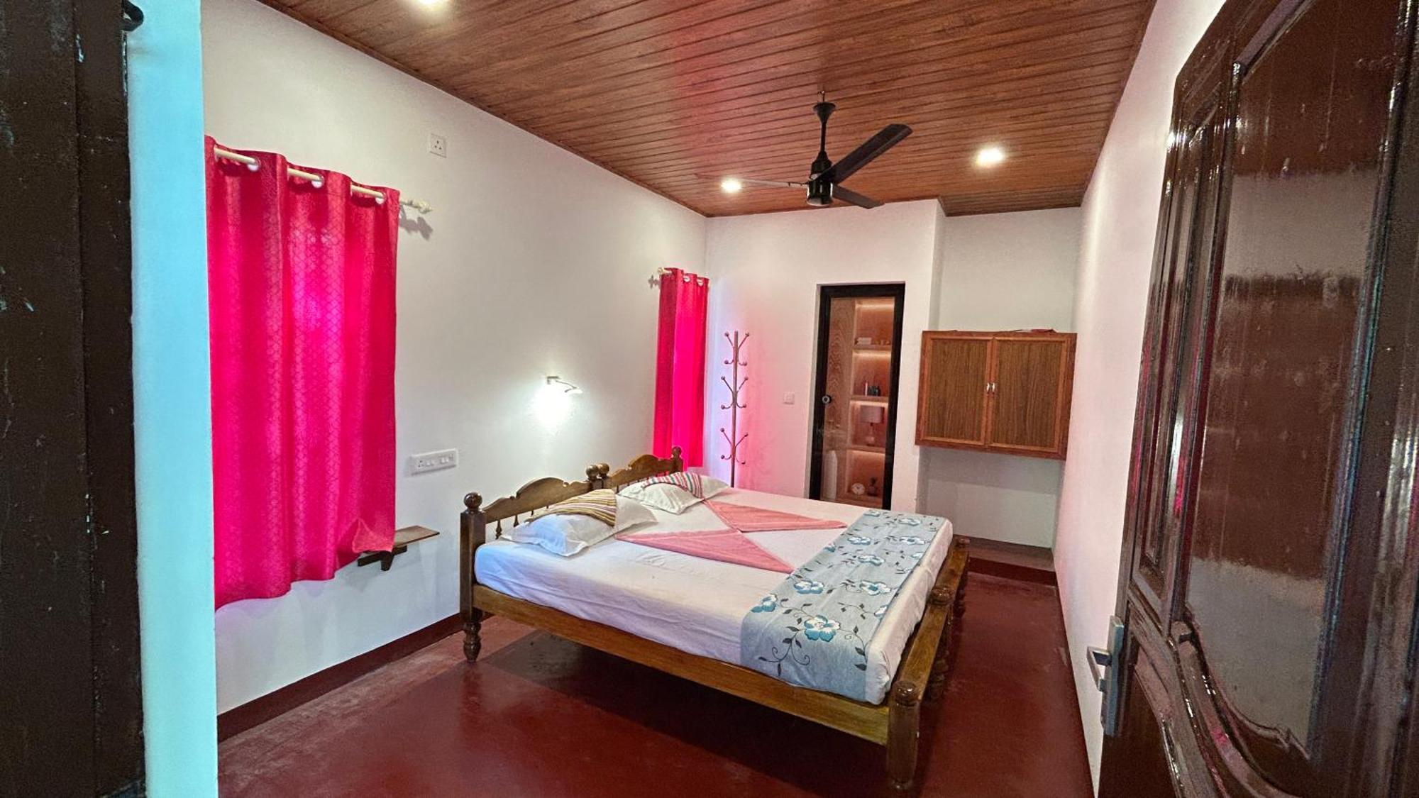 Marari Sabari Home Stay Mararikulam Buitenkant foto